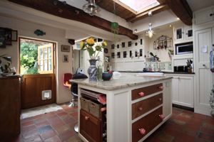 Kitchen- click for photo gallery